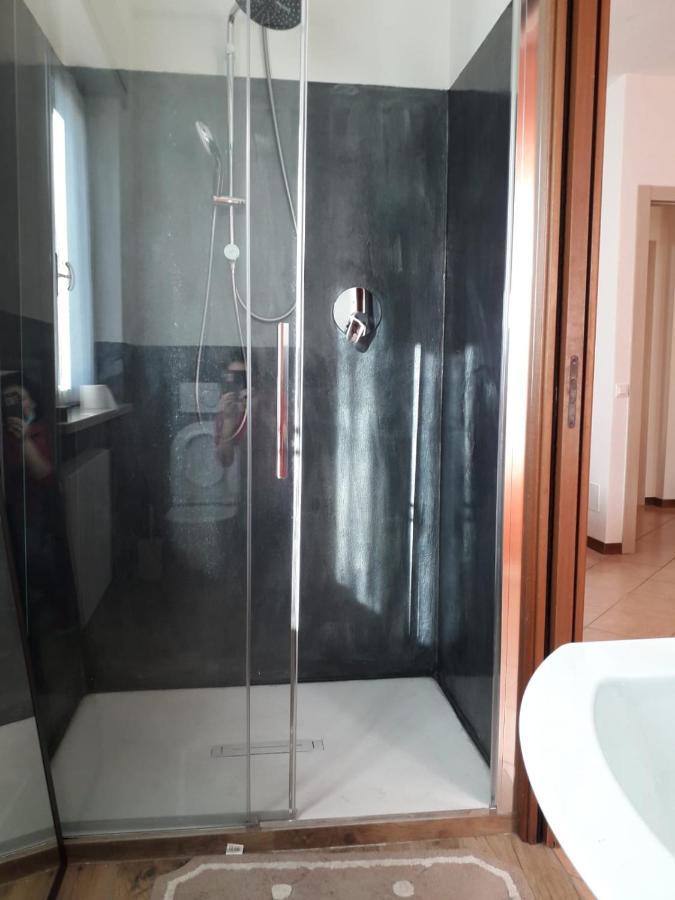 albergo del turista srl Vernasca Exterior foto