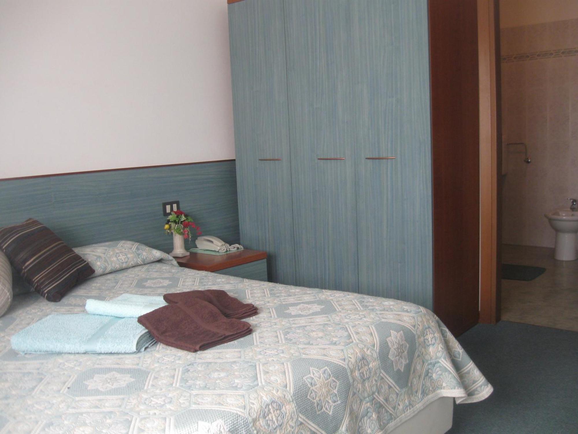 albergo del turista srl Vernasca Exterior foto